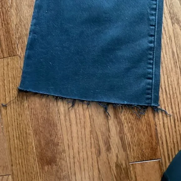 Current/Elliott The High Waist Edgebrook Kick Jean Raw Hem Faded Black Sz 32 - Picture 9 of 11